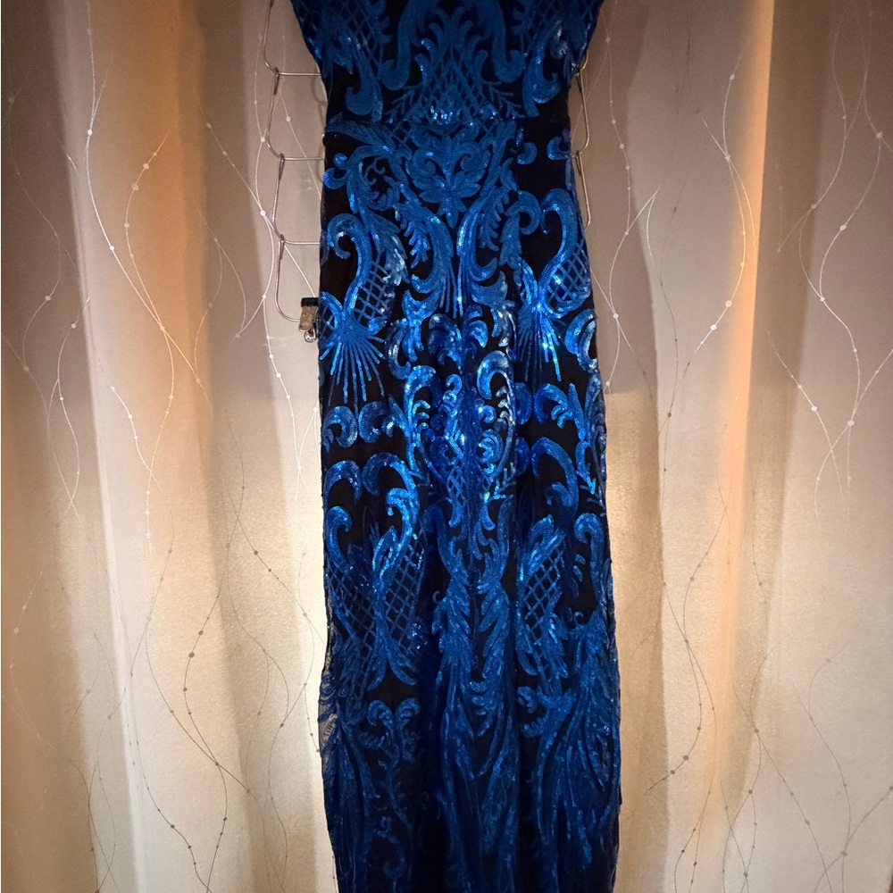 Elegant Blue Velvet Dress